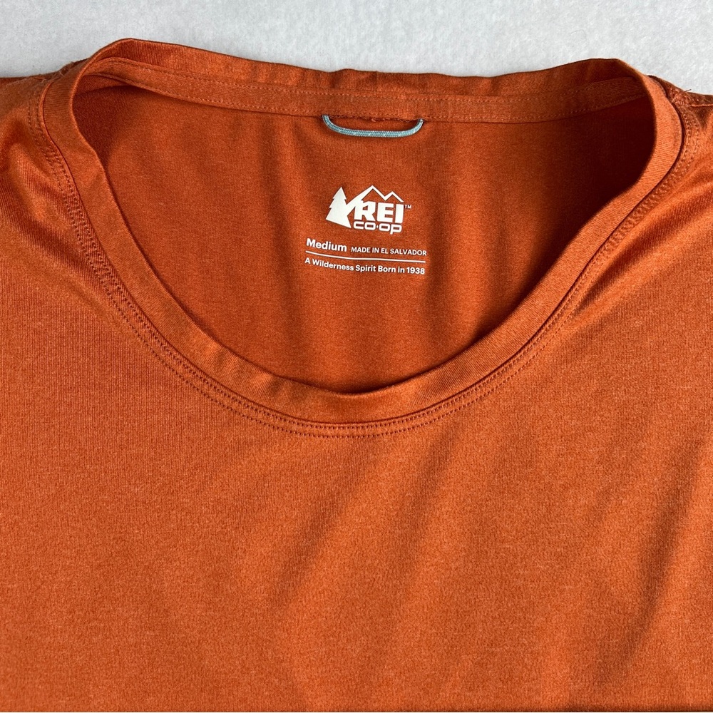 REI Women's Sahara Short Sleeve T-Shirt Papaya‎ Orange Medium - Picture 6 of 7